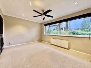 Photo 24- click for photo gallery